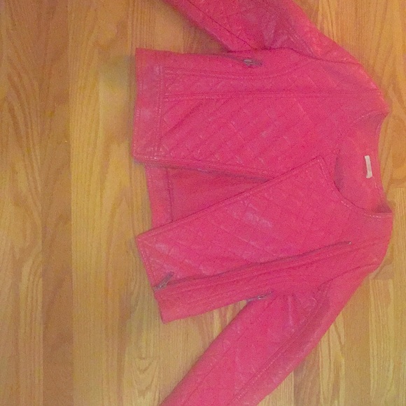 ...... - Picture 1 of 2